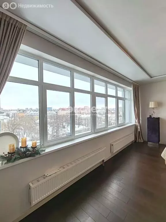 3-комнатная квартира: Казань, улица Фатыха Карима, 20 (110 м) - Фото 1