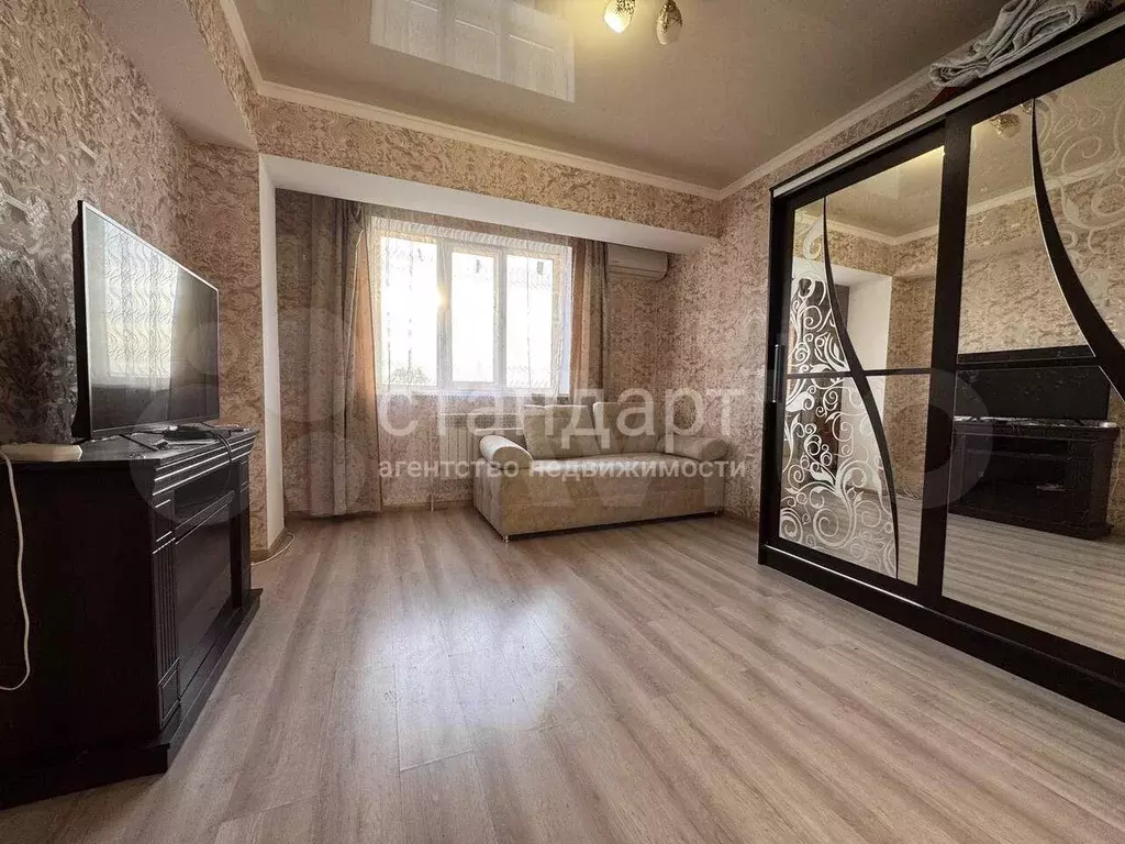 1-к. квартира, 33 м, 6/8 эт. - Фото 0