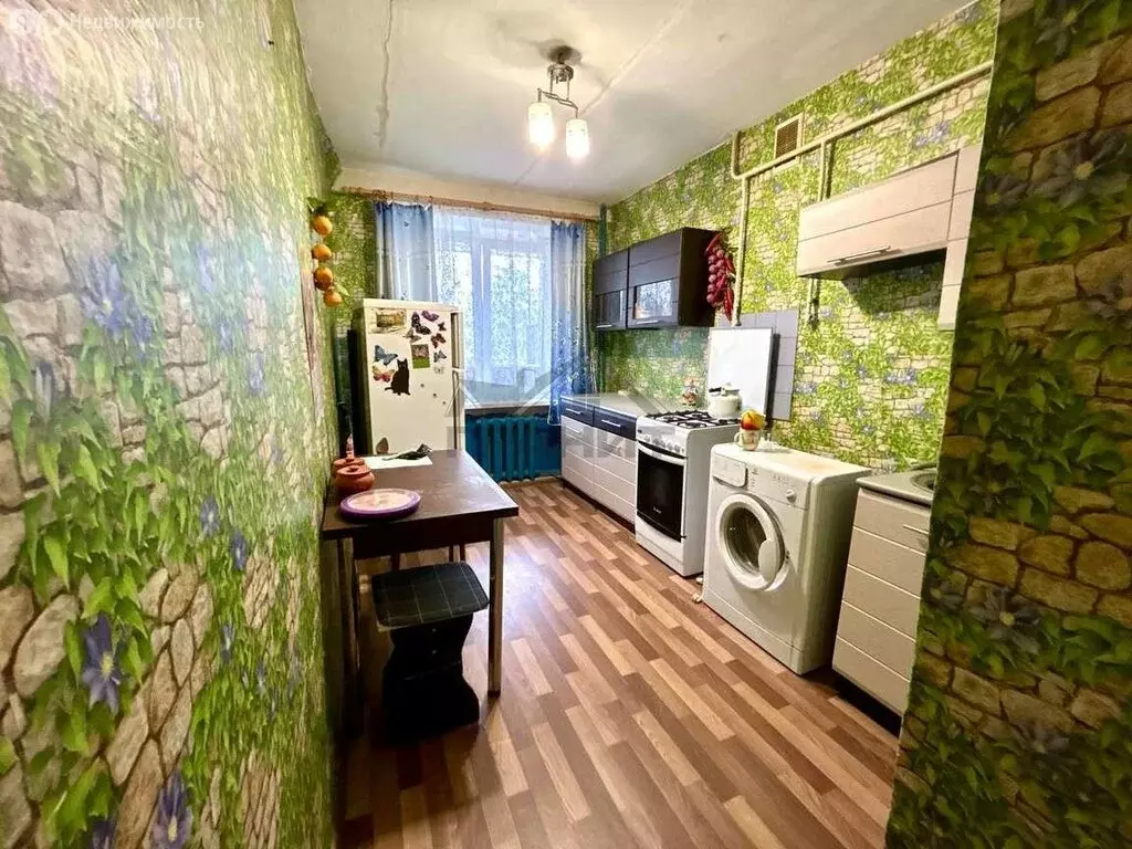 3-комнатная квартира: Малая Вишера, Школьная улица, 16 (58.1 м) - Фото 2