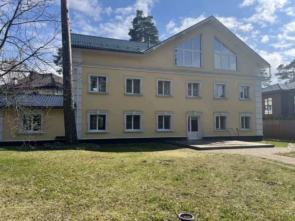 Коттедж в Санкт-Петербург пос. Лисий Нос, Морская ул., 5А (468 м) - Фото 1