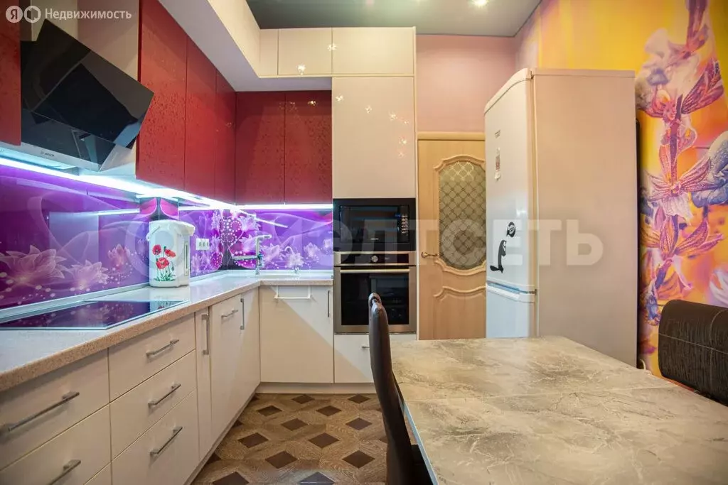 2-комнатная квартира: Мурманск, улица Аскольдовцев, 7 (55.6 м) - Фото 1