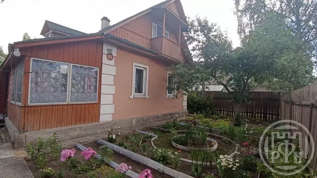 Дом в Ленинградская область, Луга ул. Дмитриева, 64 (90 м) - Фото 1