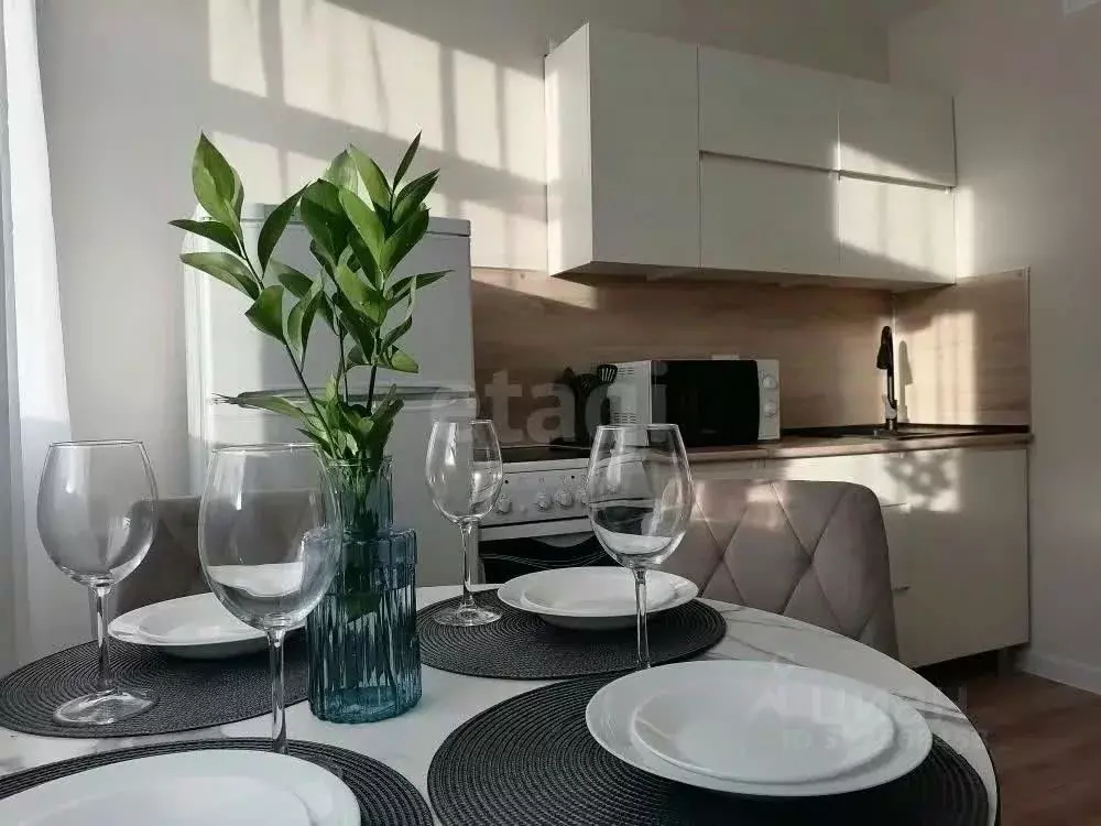 1-к кв. Тюменская область, Тюмень ул. Первооткрывателей, 2 (33.0 м) - Фото 1