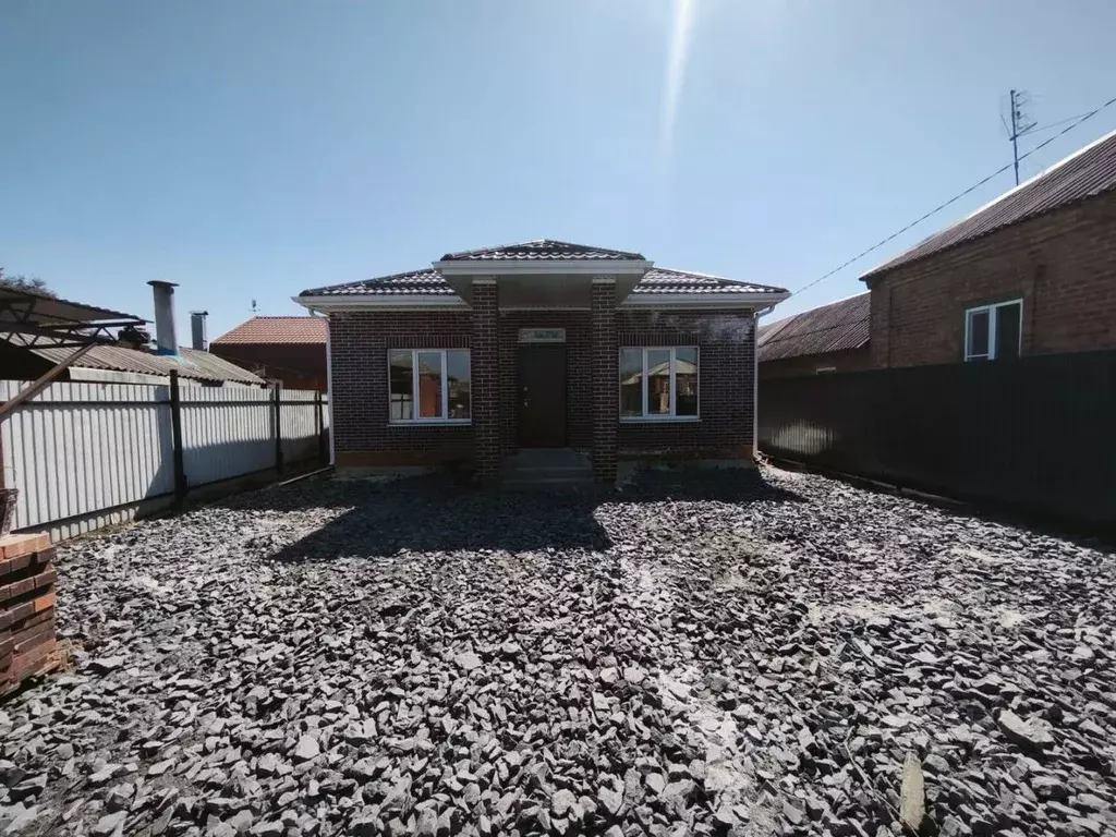 Дом в Ростовская область, Батайск Эстонская ул., 9 (112 м) - Фото 2