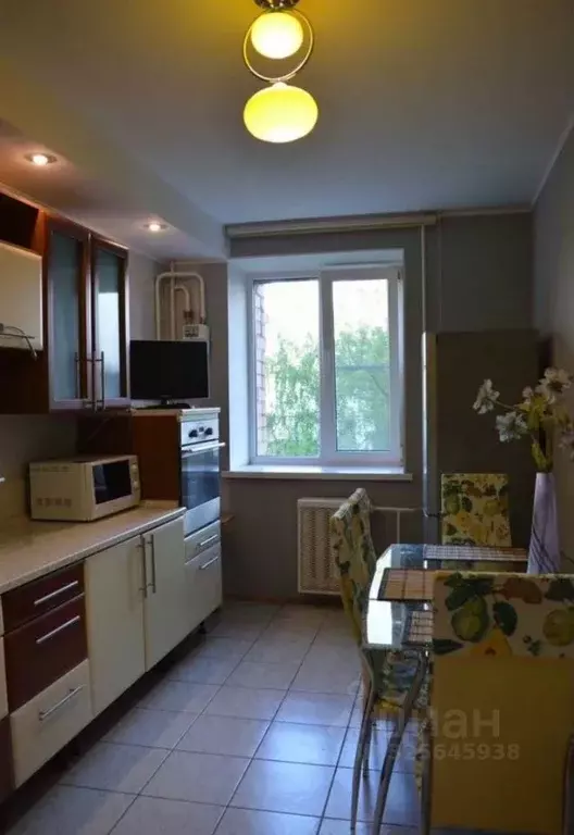 2-к кв. Тульская область, Тула Ложевая ул., 131А (65.0 м) - Фото 2