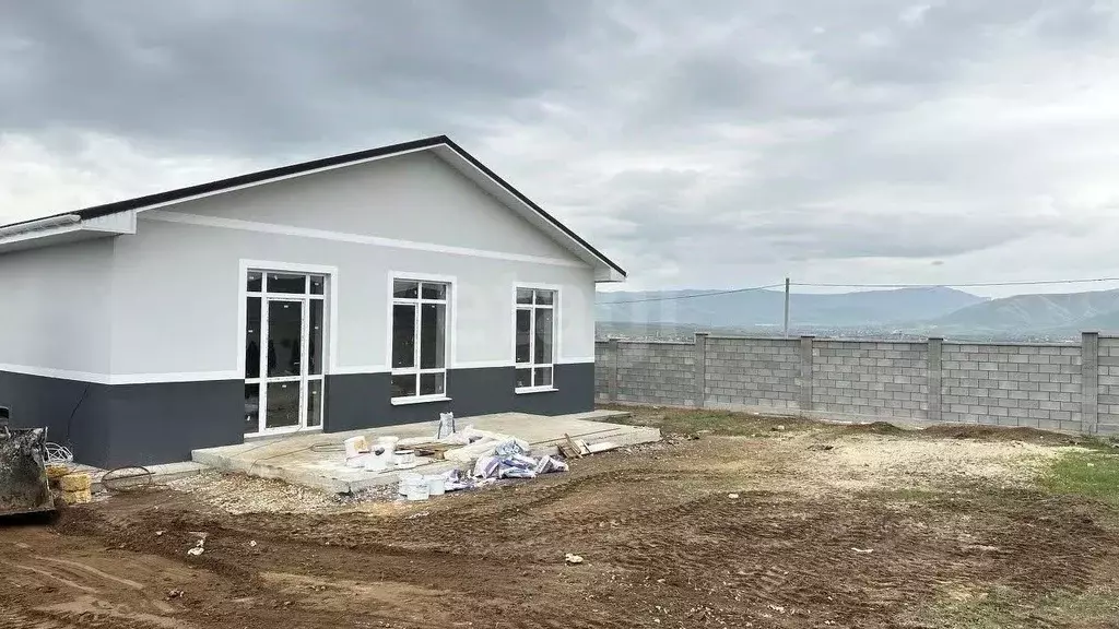 Дом в Крым, Симферопольский район, Родниковское с/пос, с. Новый Мир  ... - Фото 1