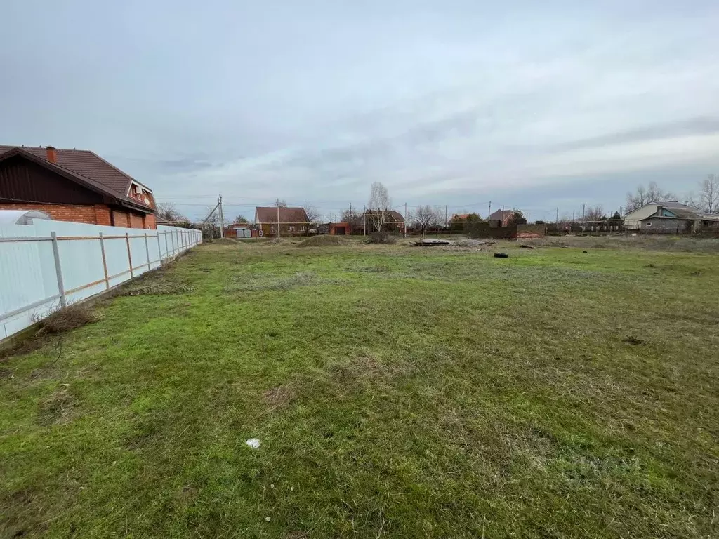 Участок в Ростовская область, Цимлянский район, Лозновское с/пос, пос. ... - Фото 1