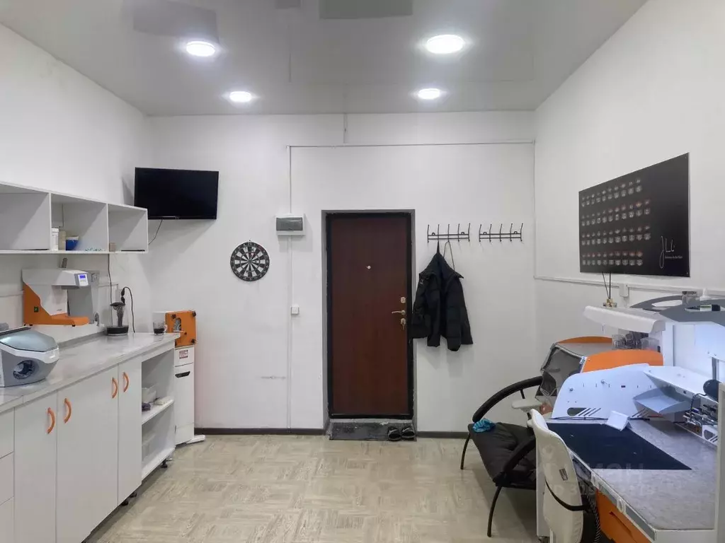 Помещение свободного назначения в Саха (Якутия), Якутск ул. Крупской, ... - Фото 1