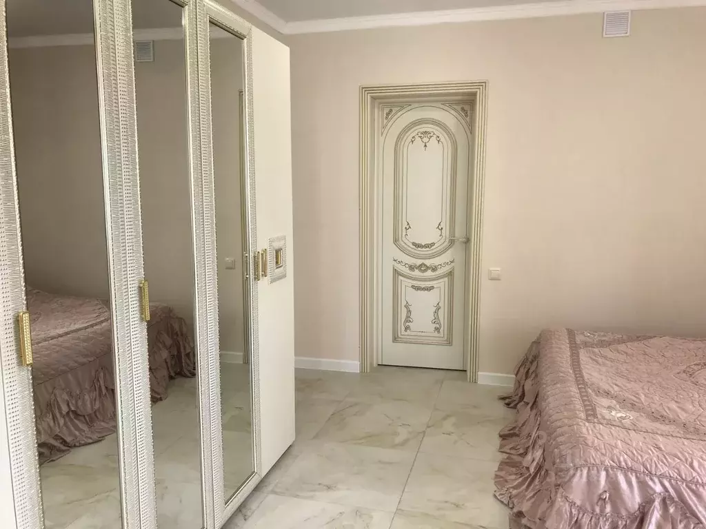 Дом в Севастополь с. Орлиное, ул. Интернациональная, 35 (210 м) - Фото 1