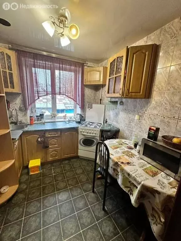 3-комнатная квартира: Нижний Новгород, улица Литвинова, 42 (44.6 м) - Фото 1