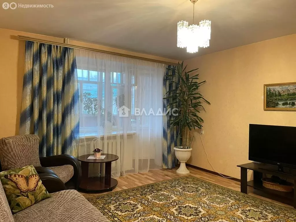 3-комнатная квартира: Сыктывкар, улица Красных Партизан, 57 (69 м) - Фото 2