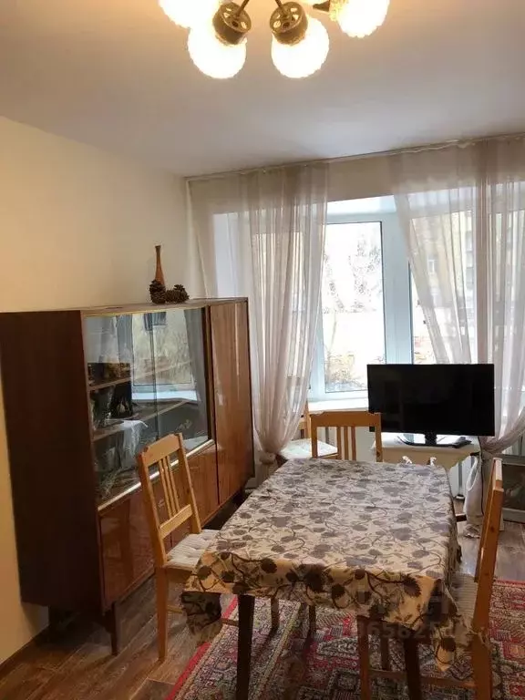 2-к кв. Ленинградская область, Выборг просп. Ленина, 32 (50.0 м) - Фото 0