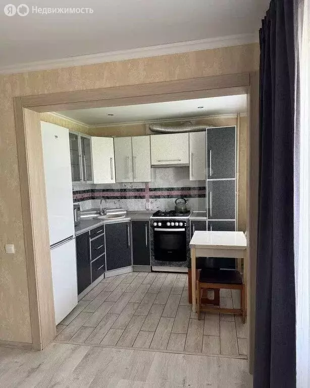 3-комнатная квартира: Калуга, улица Степана Разина, 85 (62 м) - Фото 0