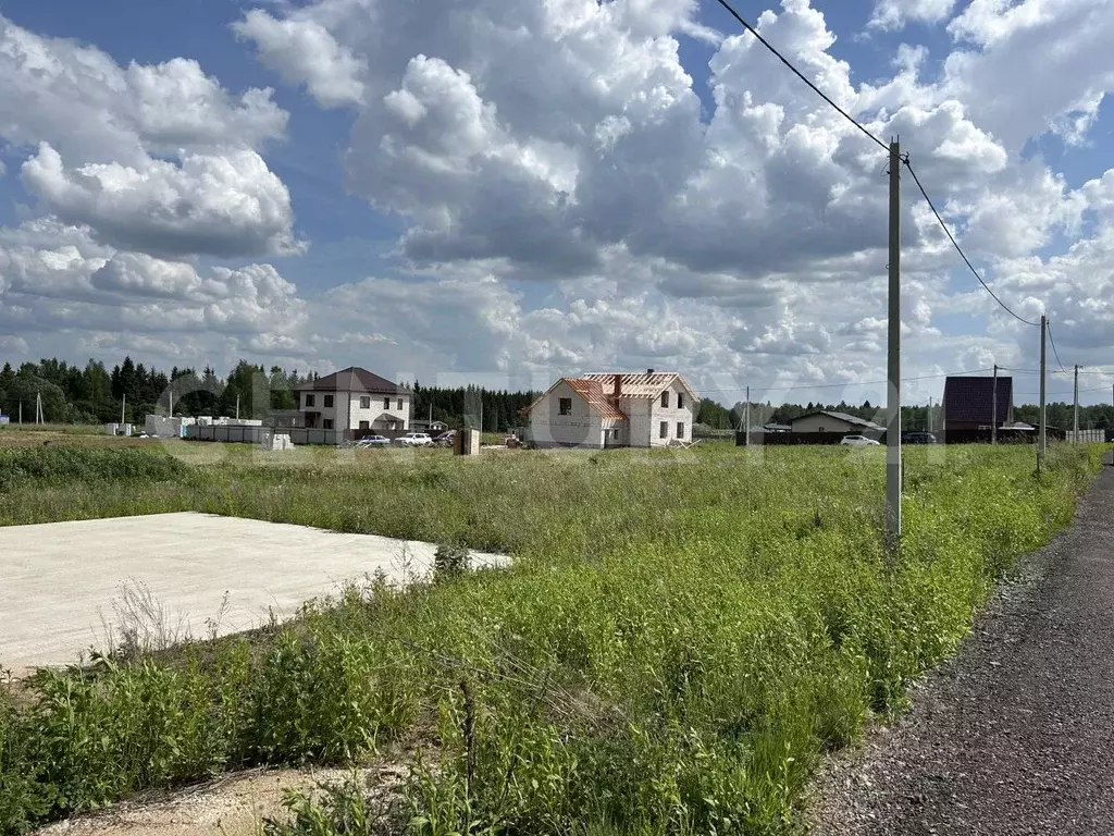 Участок в Калужская область, Совхоз Боровский с/пос, д. Уваровское  ... - Фото 0