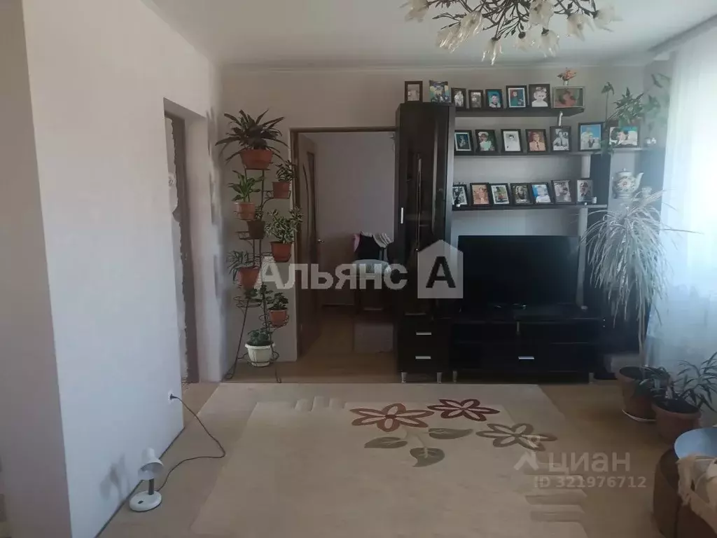 Дом в Ростовская область, Каменск-Шахтинский ул. Текстильщиков (80 м) - Фото 0
