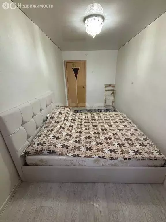 3-комнатная квартира: Увельский, улица 60 лет Октября, 4 (58.4 м) - Фото 2