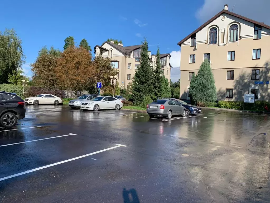 Продается 3-комнатная квартира - Фото 2