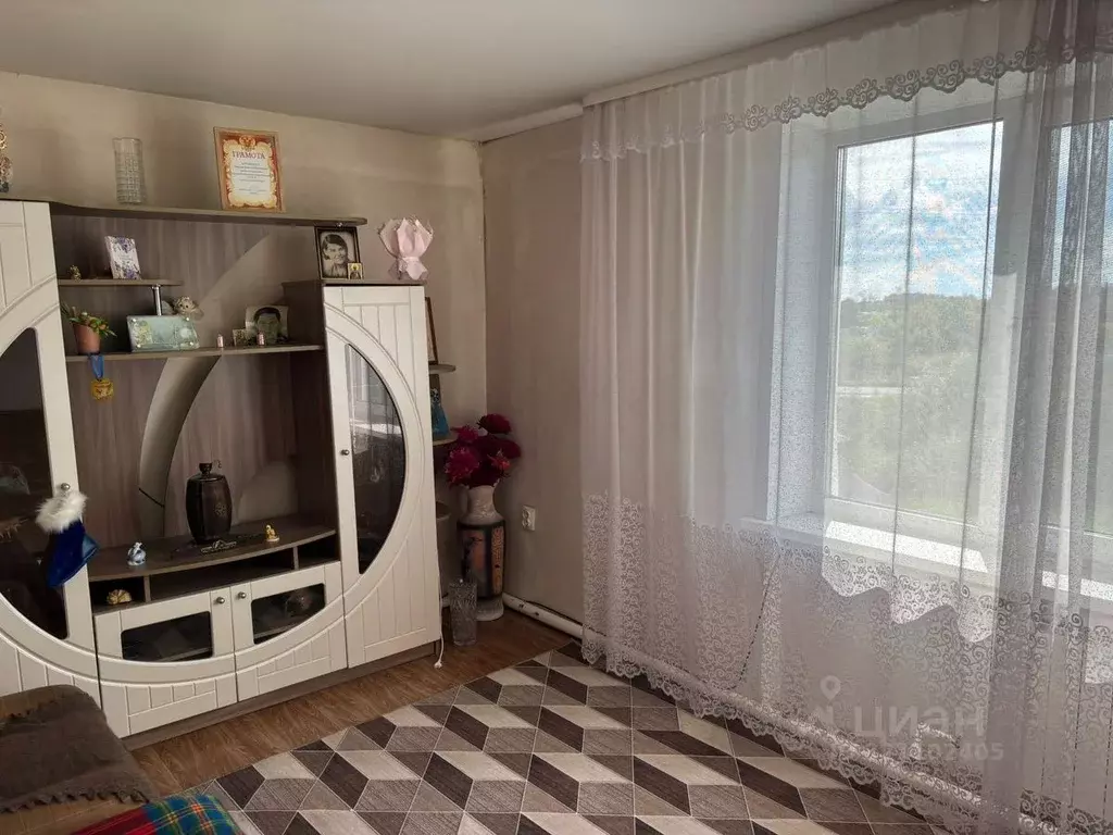 2-к кв. Омская область, Таврический район, с. Сосновское ул. Улыбина, ... - Фото 1