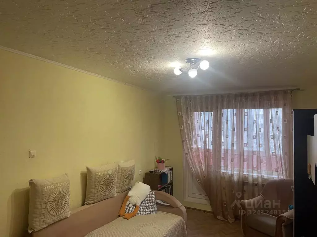 3-к кв. Белгородская область, Белгород ул. Есенина, 46 (75.0 м) - Фото 2