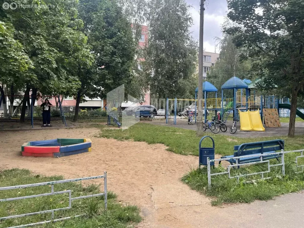 2-комнатная квартира: деревня Софьино, 25 (49.9 м) - Фото 1