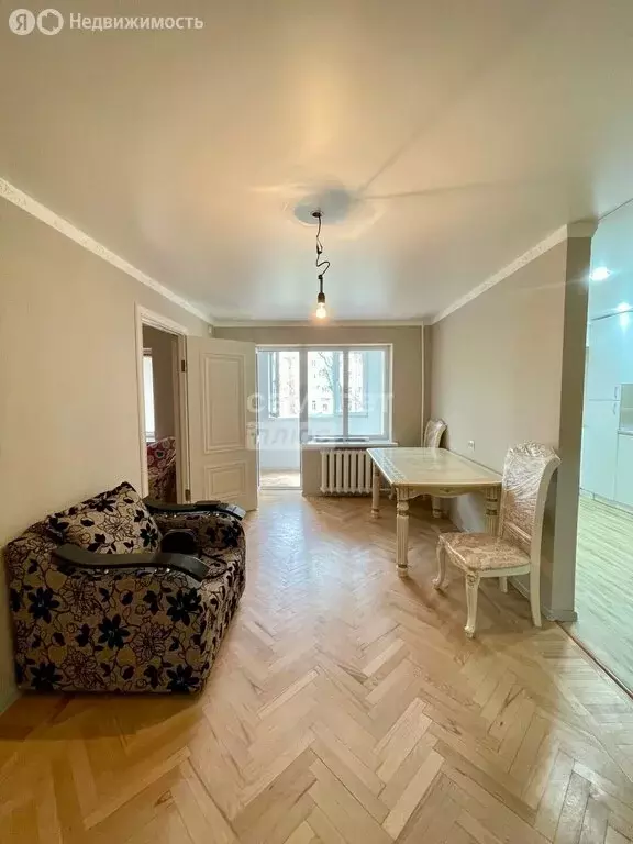 3-комнатная квартира: Нальчик, улица Идарова, 211 (65 м) - Фото 1