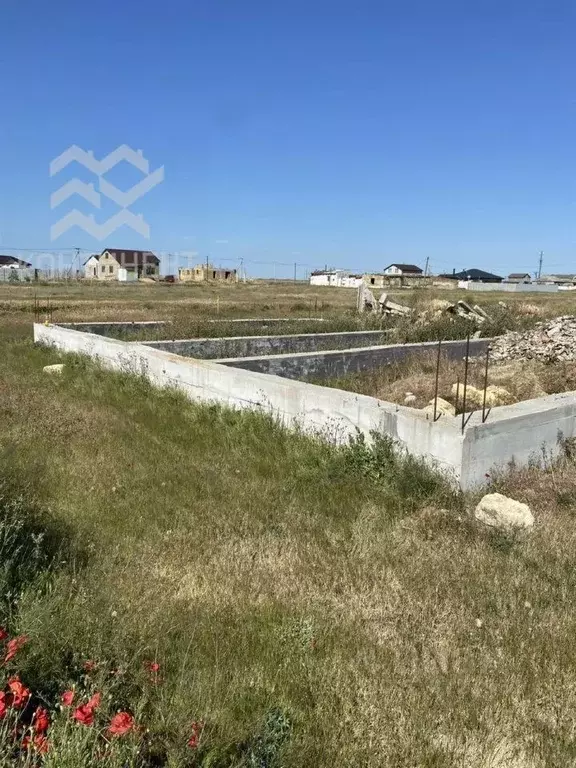 Участок в Крым, Сакский район, с. Суворовское ул. Солнечная, 59 (8.0 ... - Фото 0