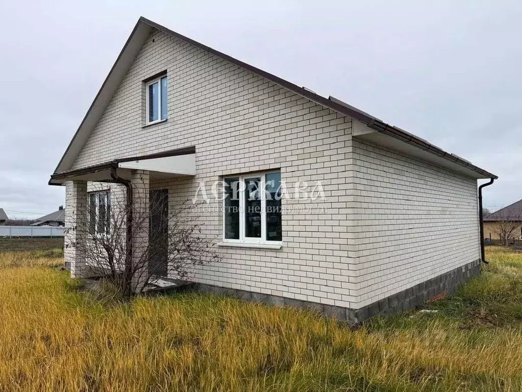 Коттедж в Белгородская область, Старооскольский городской округ, с. ... - Фото 1