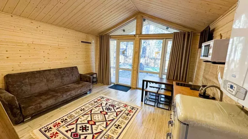 Дом в Карачаево-Черкесия, Зеленчукский район, с. Архыз ул. Белая, 16 ... - Фото 2