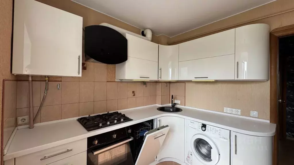 3-к кв. Московская область, Апрелевка Наро-Фоминский городской округ, ... - Фото 1