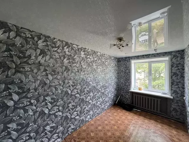 Комната 10,4 м в 3-к., 2/2 эт. - Фото 0