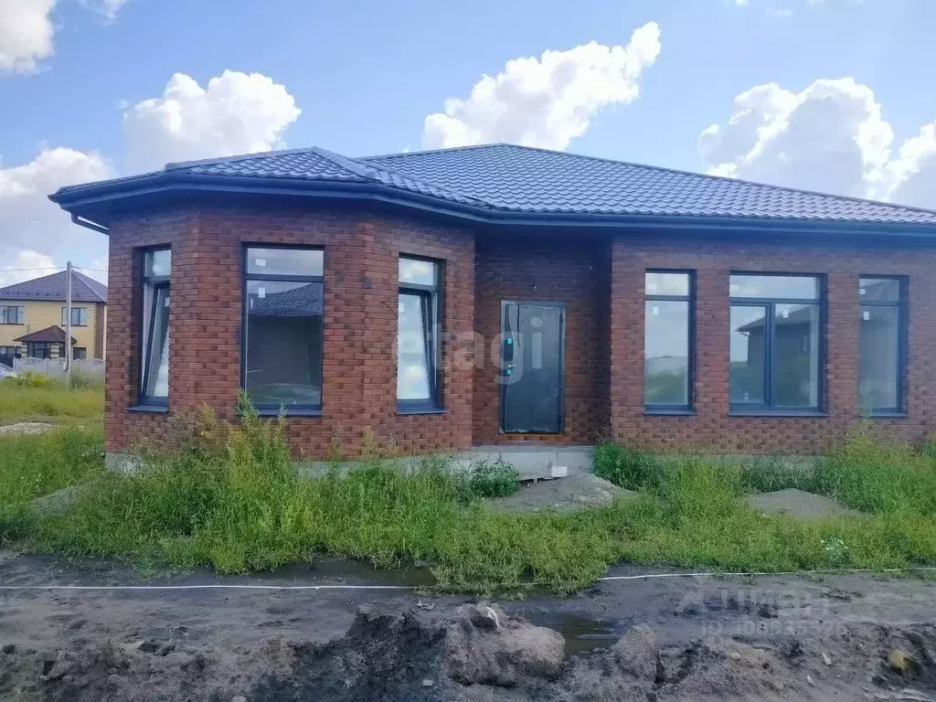 Дом в Брянская область, Брянский район, Отрадненское с/пос, с. ... - Фото 1