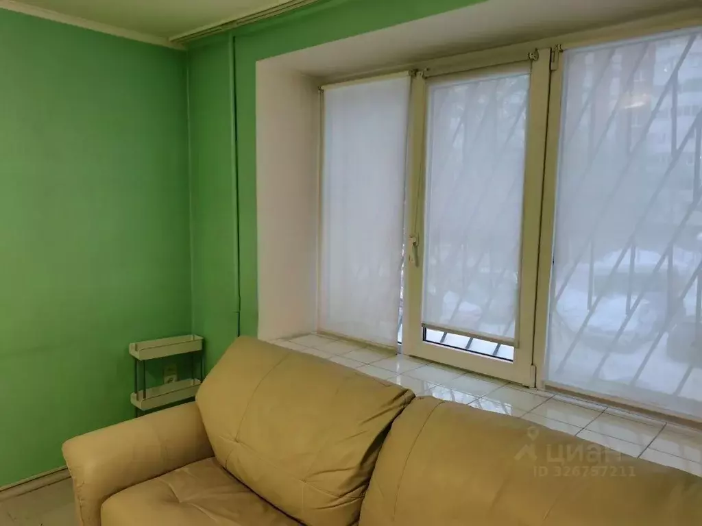 Комната Свердловская область, Екатеринбург ул. Фурманова, 106 - Фото 1