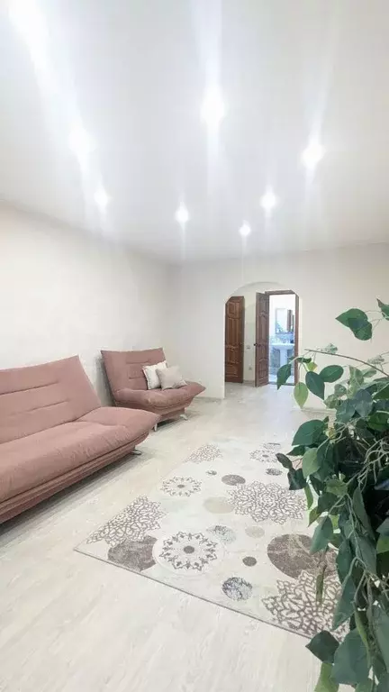 3-к кв. Саратовская область, Саратов ул. Усть-Курдюмская, 7г (81.7 м) - Фото 2