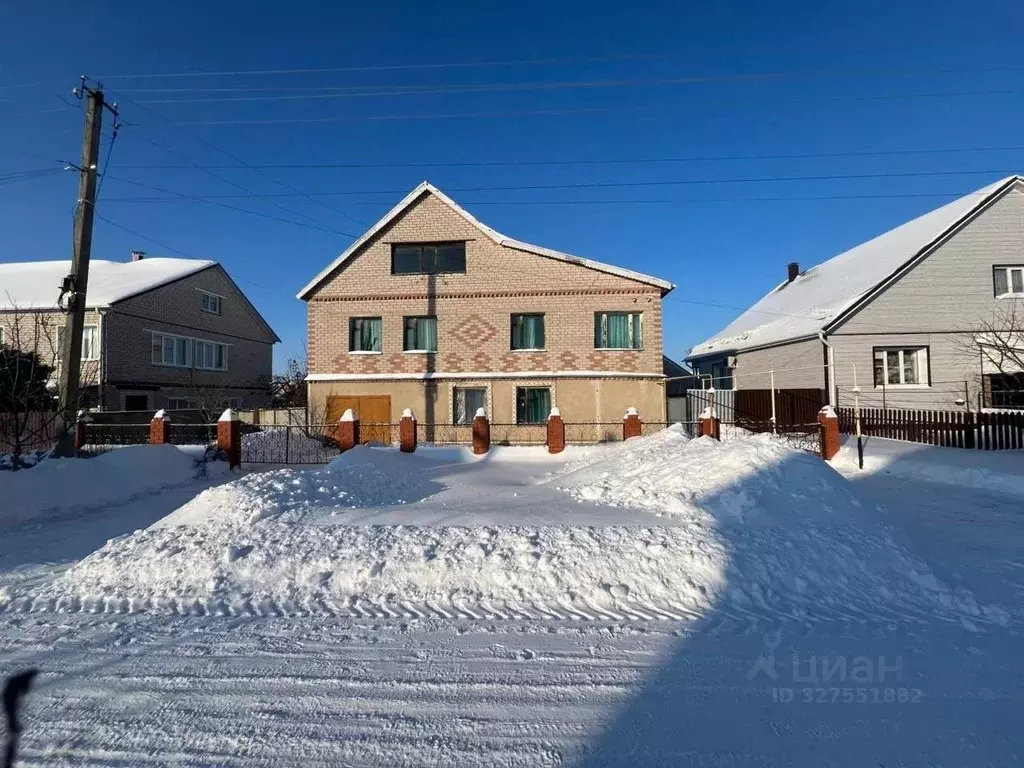 Дом в Воронежская область, Анна пгт ул. Аннинская, 14 (242 м) - Фото 1