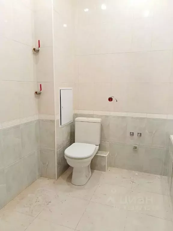 1-к кв. Брянская область, Брянск ул. Красный Маяк, 98 (45.0 м) - Фото 1