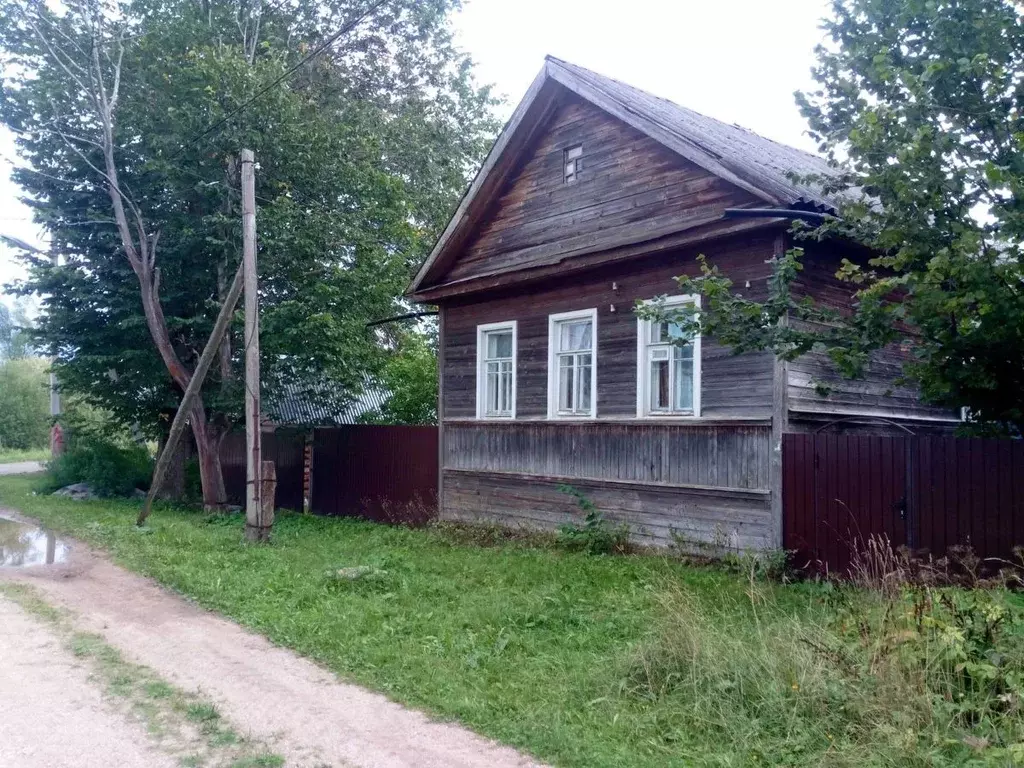 Дом в Новгородская область, Боровичский район, Опеченское с/пос, д. ... - Фото 0