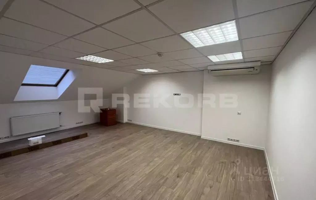 Офис в Санкт-Петербург Калужский пер., 3К (188 м) - Фото 1