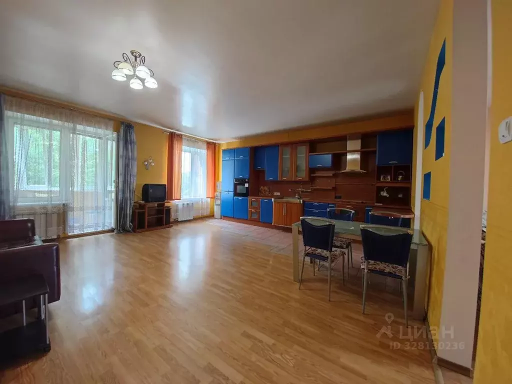 3-к кв. Хакасия, Абакан ул. Карла Маркса, 44 (120.0 м) - Фото 1