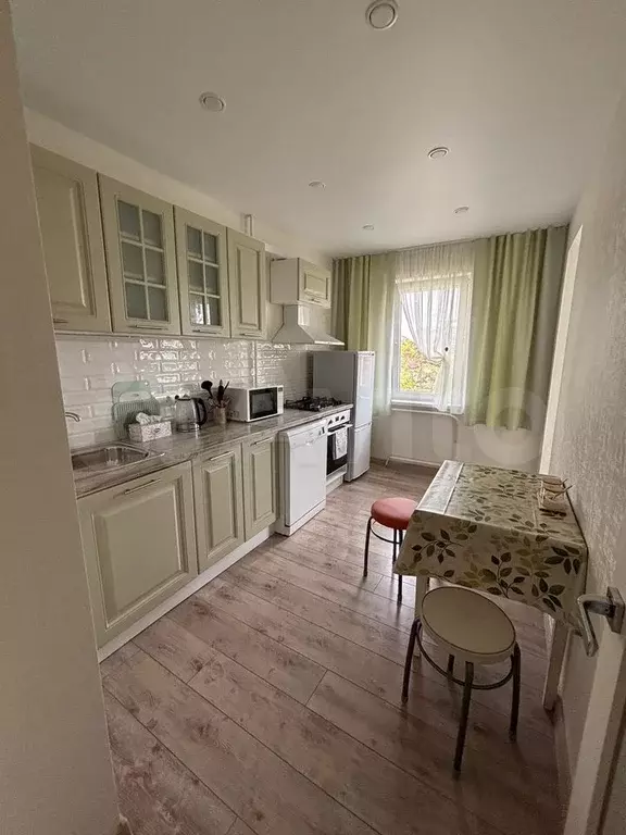 2-к. квартира, 55 м, 6/8 эт. - Фото 1