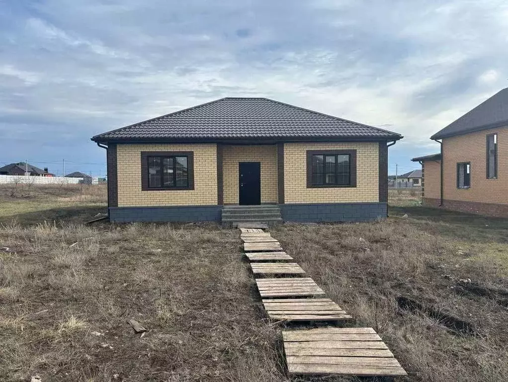 Дом в Белгородская область, Белгородский район, Разумное рп ул. ... - Фото 0
