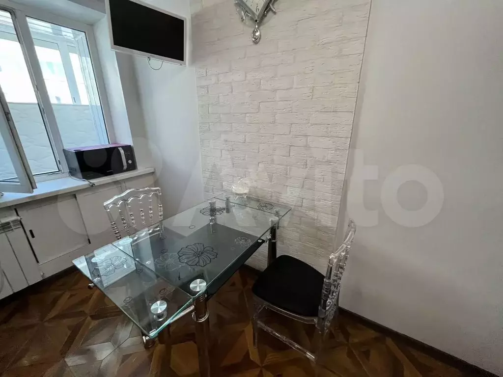 2-к. квартира, 56 м, 5/10 эт. - Фото 0