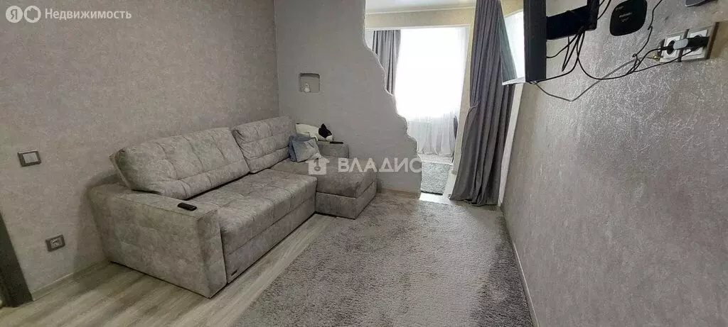 2-комнатная квартира: Чемодановка, Фабричная улица, 33А (60.7 м) - Фото 1