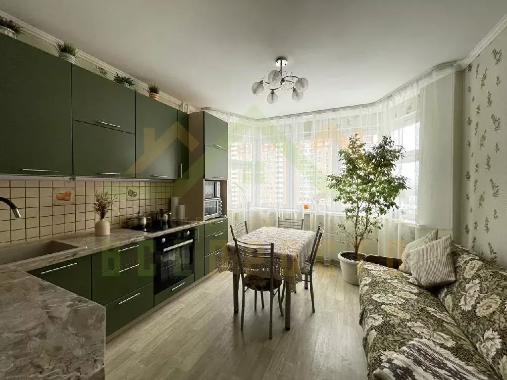 Продается 3-комнатная квартира - Фото 1