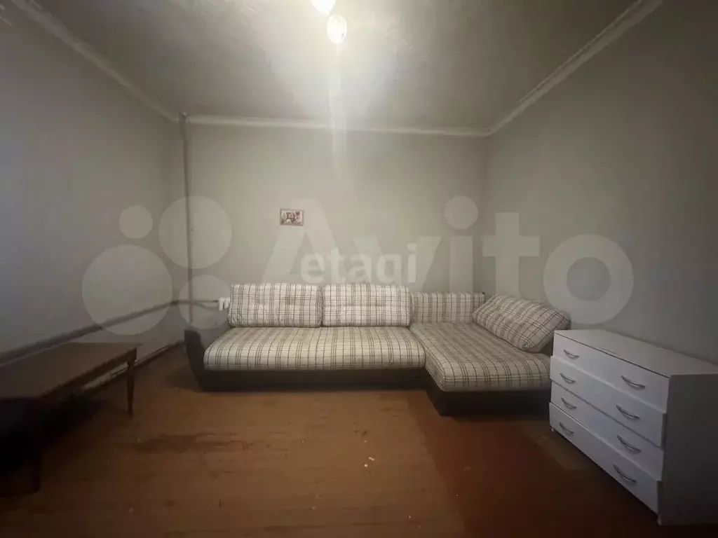Комната 17,8 м в 3-к., 2/2 эт. - Фото 0