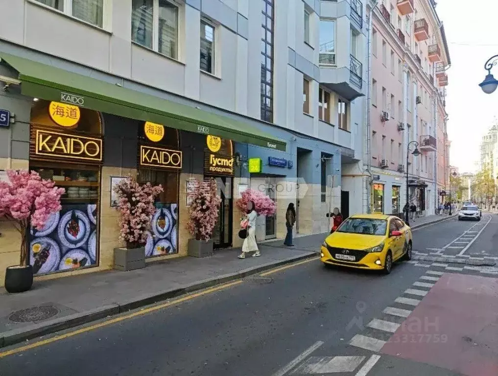 Торговая площадь в Москва Малая Бронная ул., 25 (212 м) - Фото 1