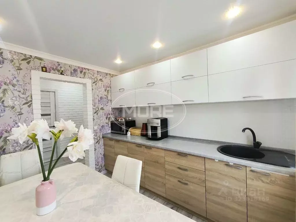 Дом в Калининградская область, Правдинский муниципальный округ, пос. ... - Фото 1