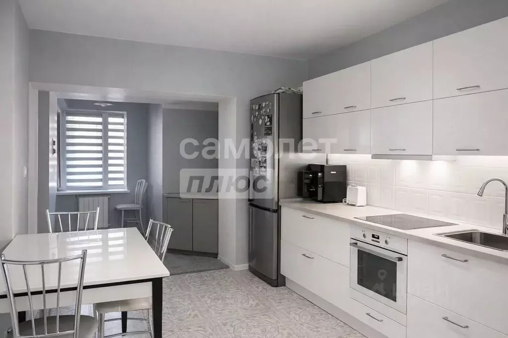 3-к кв. Иркутская область, Иркутск ул. Красноказачья, 114 (115.0 м) - Фото 1
