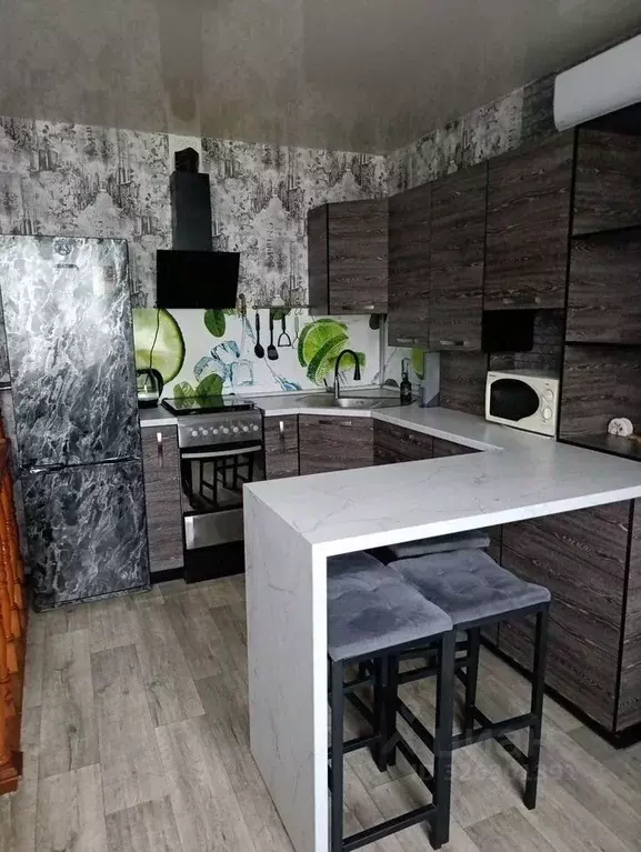 2-к кв. Крым, Симферополь ул. Крылова, 121А (50.0 м) - Фото 1