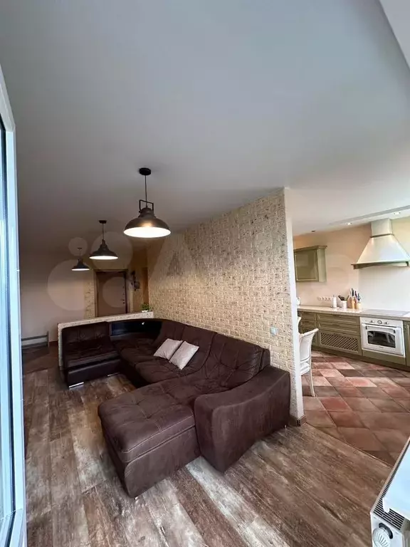 2-к. квартира, 70 м, 7/27 эт. - Фото 1