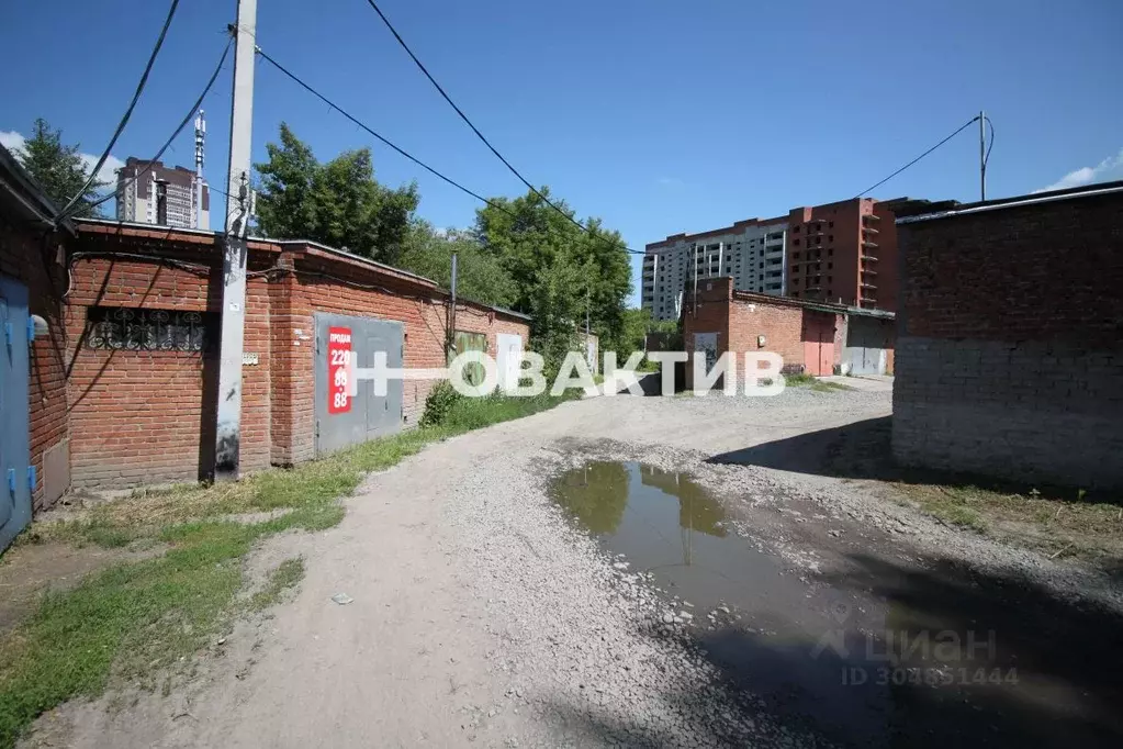 Гараж в Новосибирская область, Новосибирск ул. Территория Военного ... - Фото 0